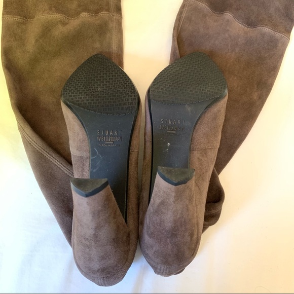 Stuart Weitzman almost brand new High Street Over the knee boots in Fungi - Picture 5 of 15